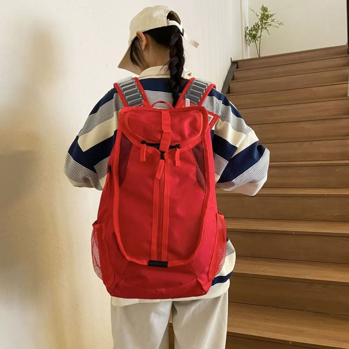 S-QFZ3207      Popular Backpack  -SJBB