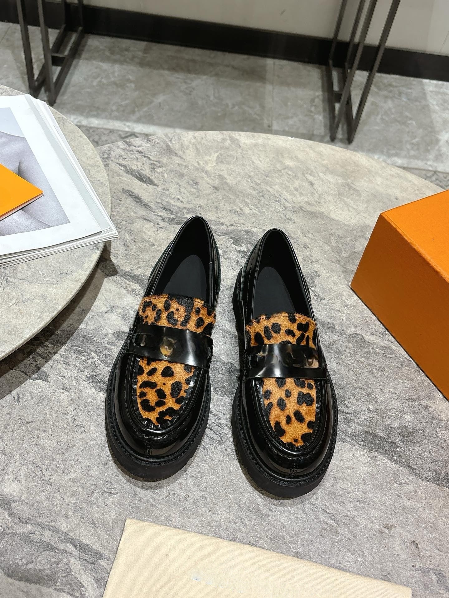 S-QFZ3250   Hot sale women's leather shoes   -TLDD