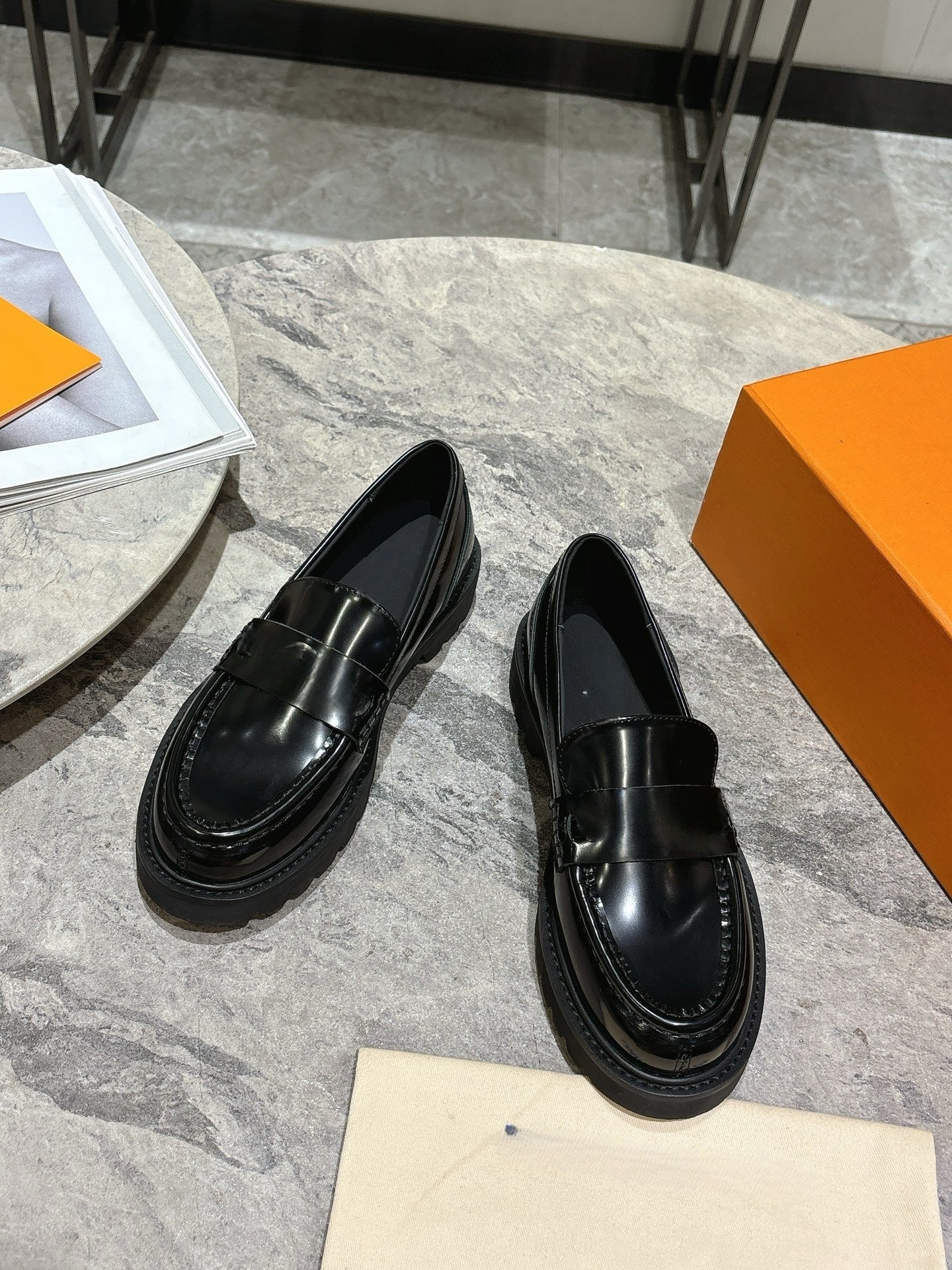 S-QFZ3250   Hot sale women's leather shoes   -TLDD