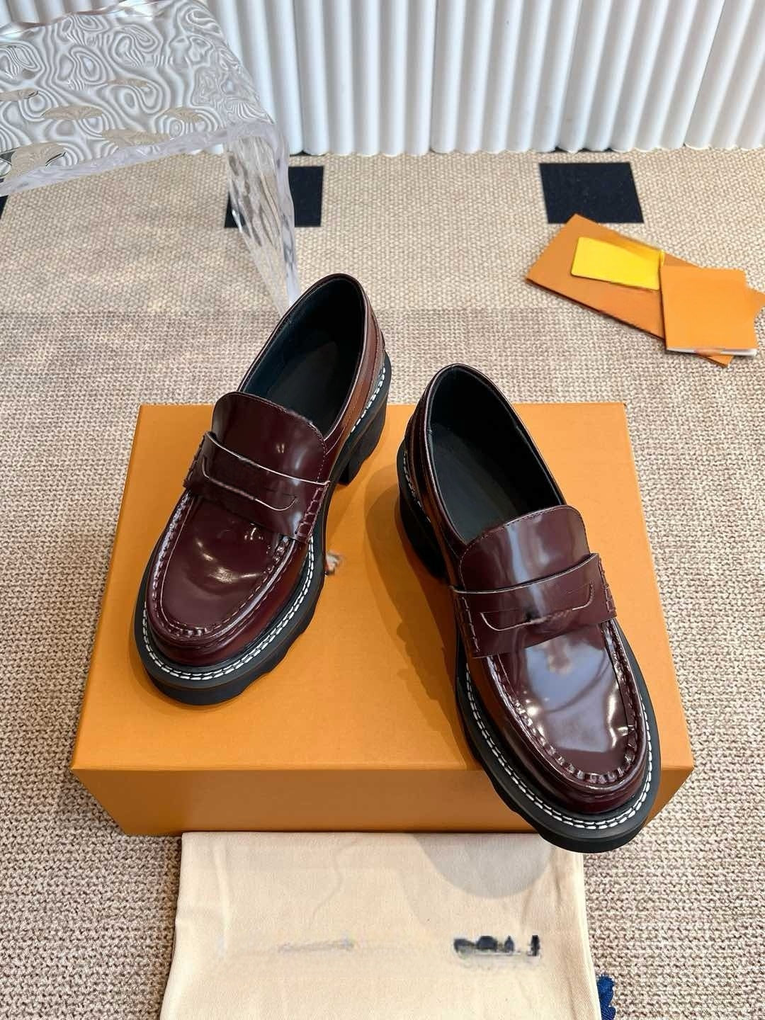 S-QFZ3250   Hot sale women's leather shoes   -TLDD