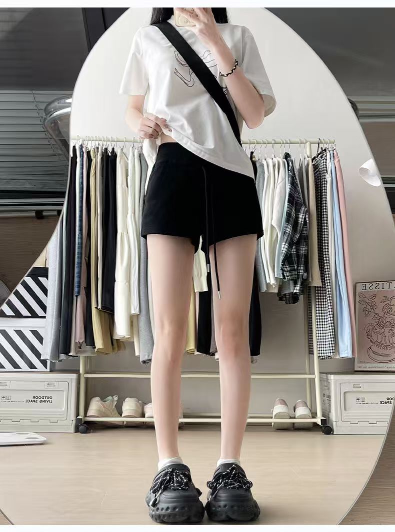 S-QFZ3493    Hot shorts   -GYYF