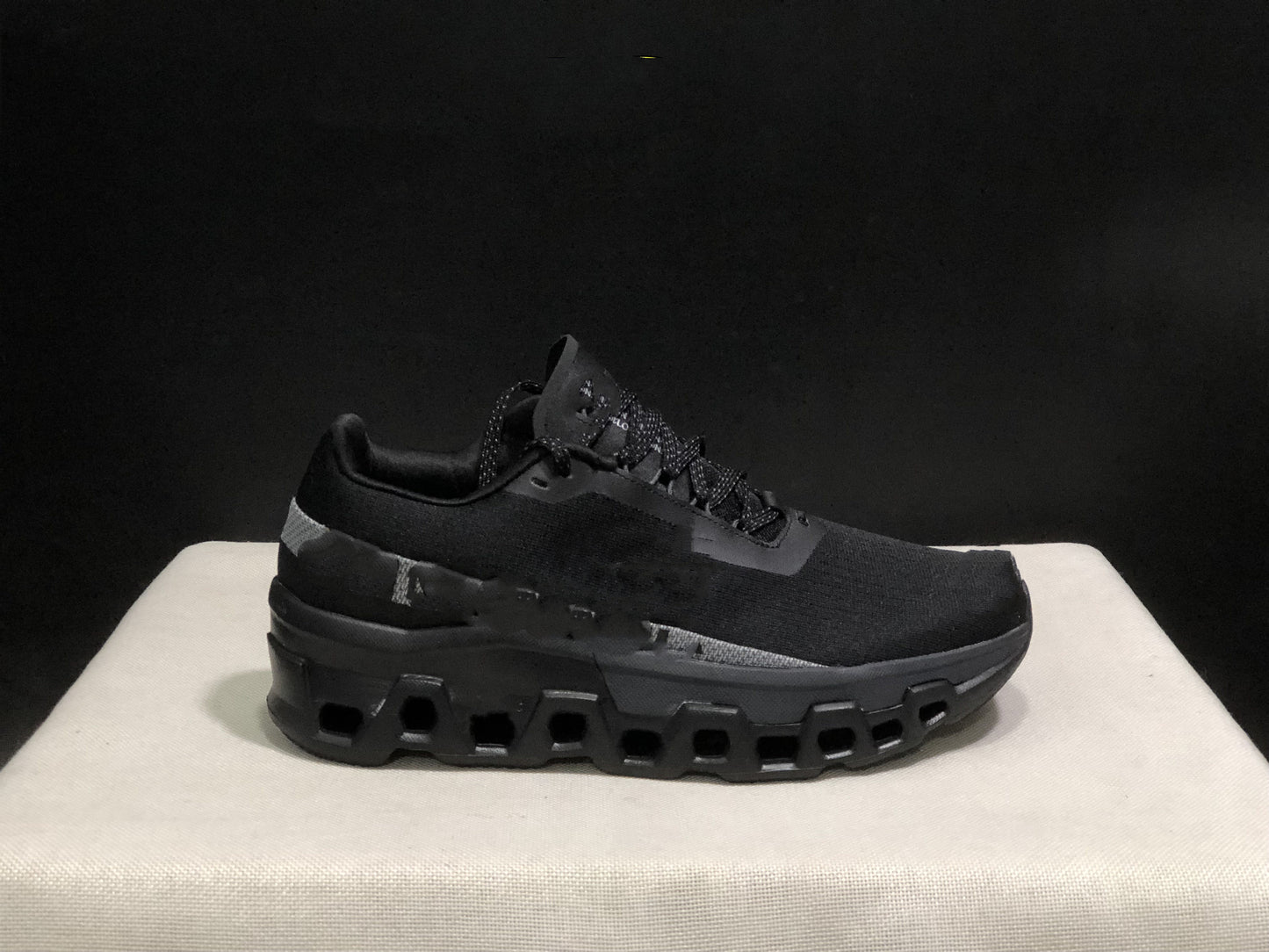 S-QFZ3166   Hot-selling sneakers   -PTX